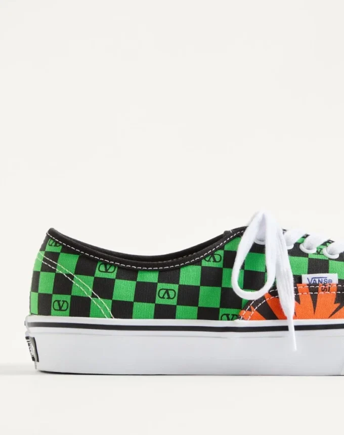 Valentino Garavani i Vans niskie trampki z nadrukiem VLogo Checkerboard i Tropical Leaves
