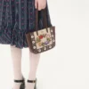 Valentino Garavani Nellcôte Mini Haftowana torba na zakupy Valentino Garavani Nellcôte Mini Haftowana torba na zakupy