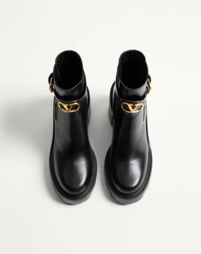 Vlogo Signature Calfskin Beatle 90 mm Vlogo Signature Calfskin Beatle 90 mm