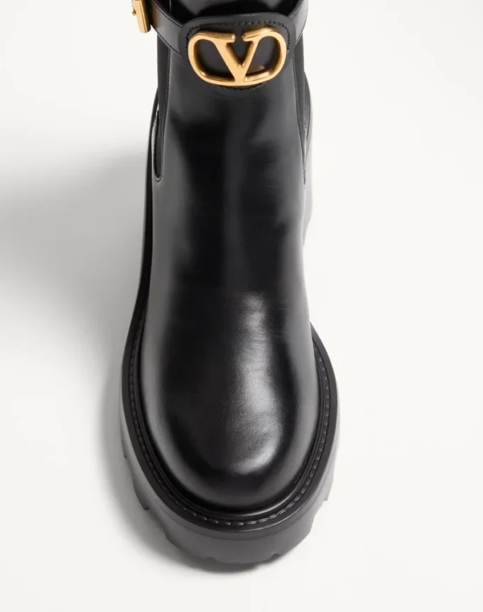 Vlogo Signature Calfskin Beatle 90 mm Vlogo Signature Calfskin Beatle 90 mm
