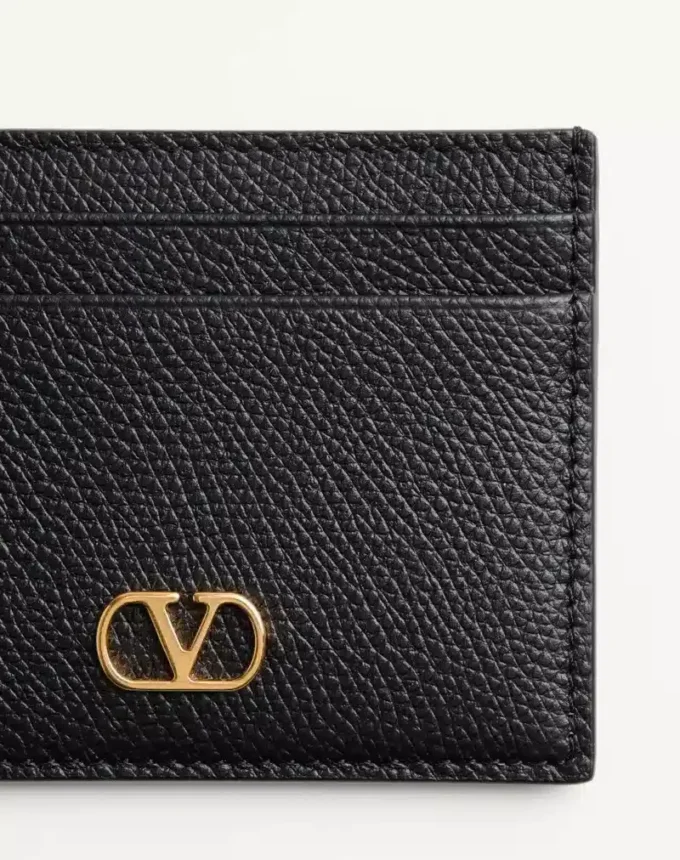 VLogo Signature Grainy Calfskin Card Holder VLogo Signature Grainy Calfskin Card Holder