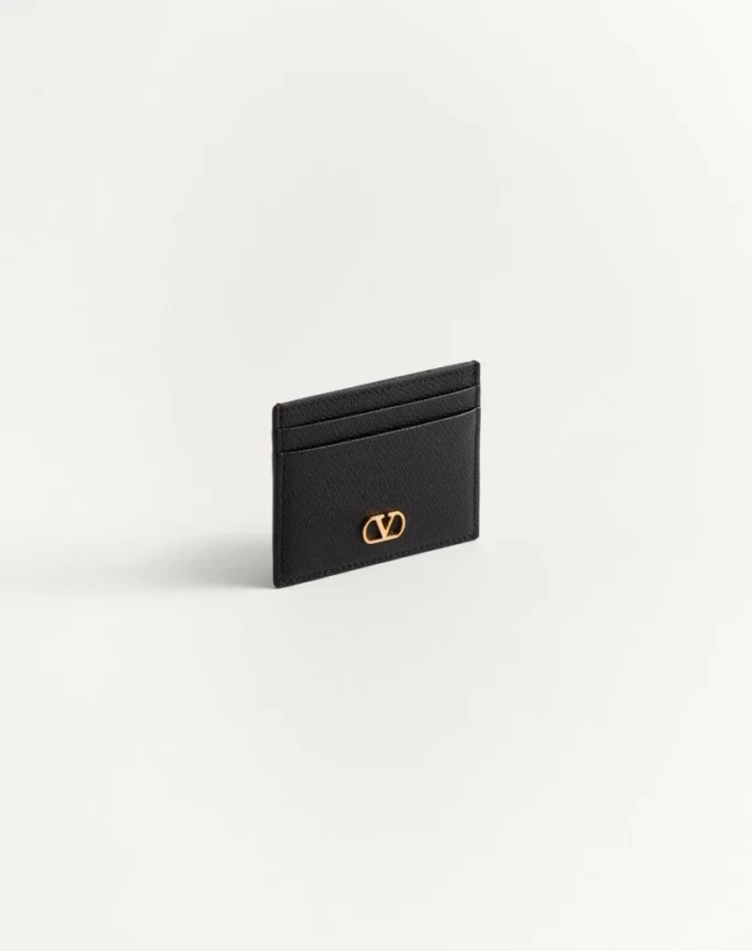 VLogo Signature Grainy Calfskin Card Holder VLogo Signature Grainy Calfskin Card Holder