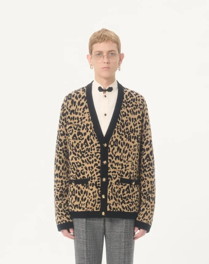 Wełniany kardigan Valentino z żakardowym wzorem Fauve Eclat Animal Print Wełniany kardigan Valentino z żakardowym wzorem Fauve Eclat Animal Print