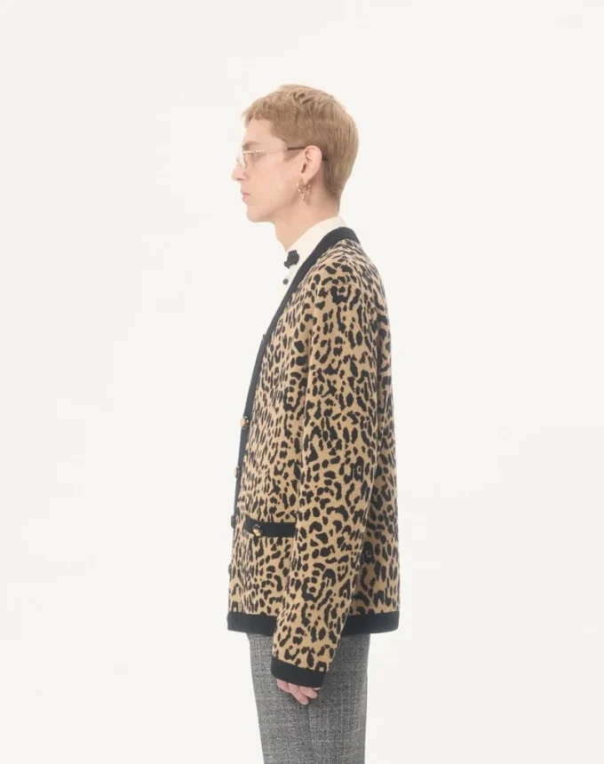 Wełniany kardigan Valentino z żakardowym wzorem Fauve Eclat Animal Print Wełniany kardigan Valentino z żakardowym wzorem Fauve Eclat Animal Print