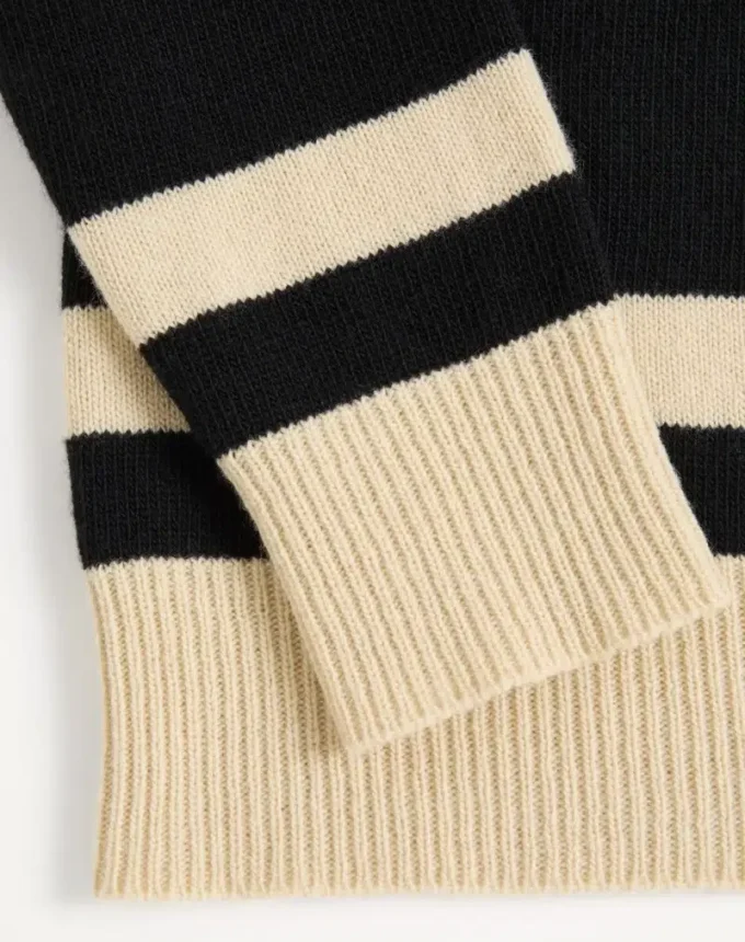 Wełniany sweter Valentino z wysokim kołnierzem i haftowanym logo Vlogo Wełniany sweter Valentino z wysokim kołnierzem i haftowanym logo Vlogo